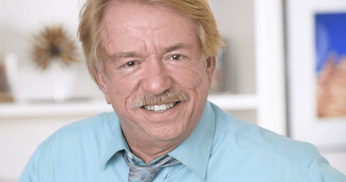 Steve Crawford actor, magician, and entertainment career facts 4 Steve Crawford age, wife, and net worth searches